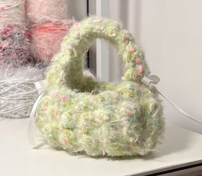 Örgü Çantanı Nasıl Saklarsın? Mevsim Sonu Bakım Rehberi