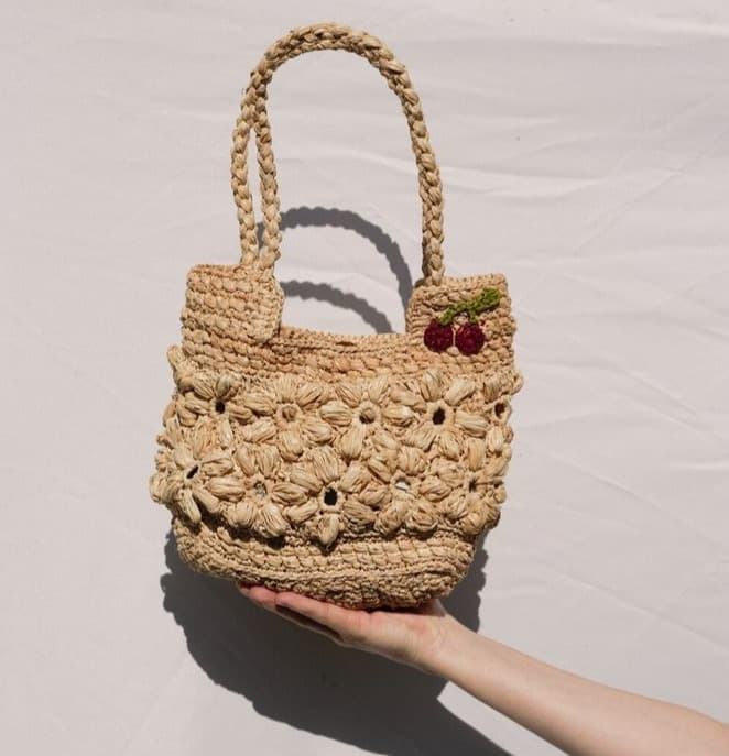 Hasır Çanta mı, Örgü Çanta mı? Hangisi Sana Göre?